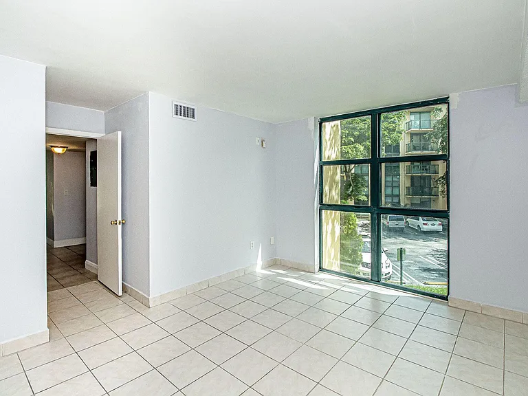 11780 SW 18th St #210-2 — Photo 7