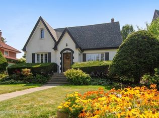 335 Eastgrove Rd, Riverside, IL 60546