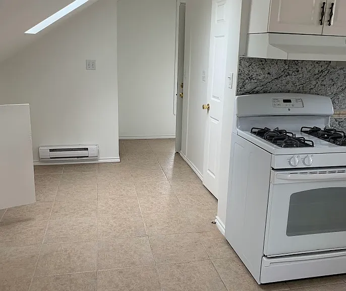3955 Pandora St #6 — Photo 3