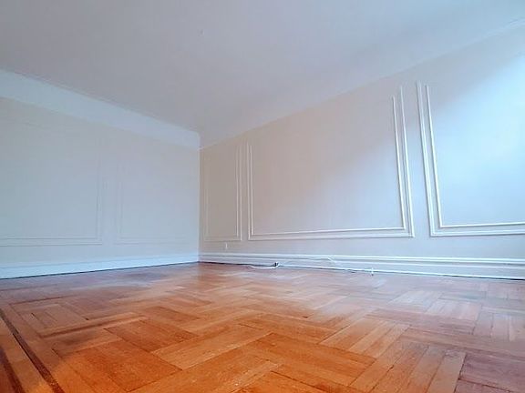 5th image of 27-10 Newtown Ave #2AA