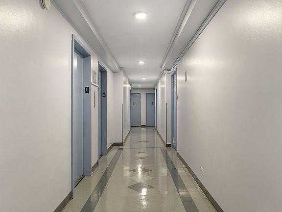 4th image of 2940 W 5th St APT 21F
