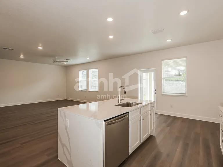 37956 Dusty Saddle Ln — Photo 6