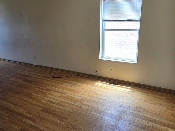 3rd image of 6746 S Wood St
