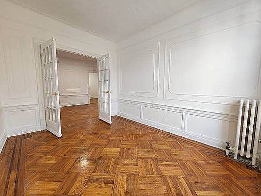 4th image of 284 19th St APT 3A