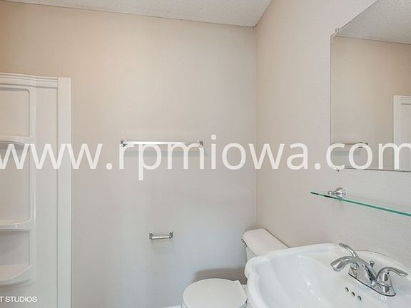 4th image of 6905 Jack London Dr