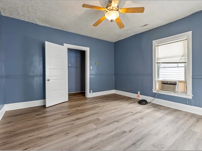 127 S Highland St — Photo 4