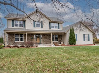 N53W15161 Glenmeadow Ct, Menomonee Falls, WI 53051