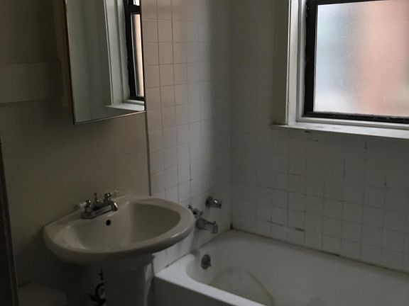 3rd image of 6219 S Dorchester Ave #2