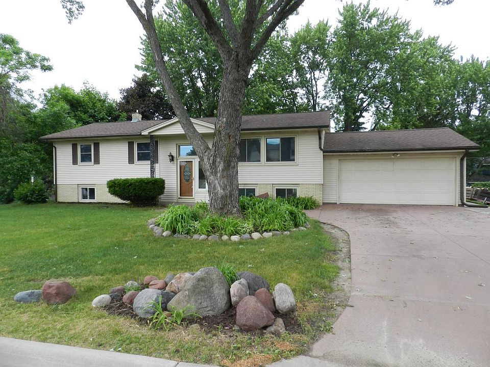 1st image of 2571 Crown Hill Ct
