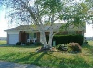 1201 4th St, Belpre, OH 45714