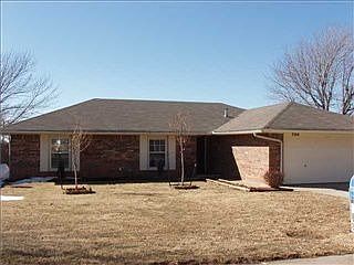 1st image of 704 Oak Creek Dr