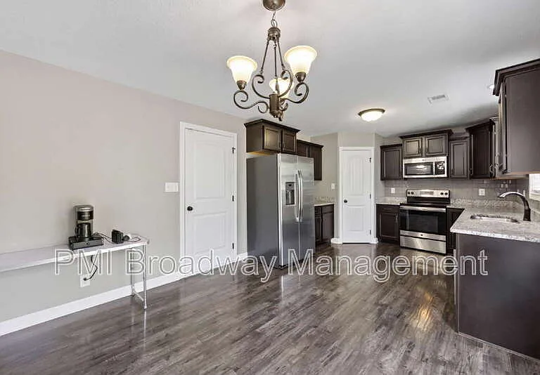 1259 Eagles View Dr — Photo 31