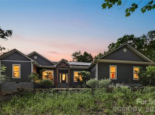 549 River Knoll Ln, Tryon, NC 28782