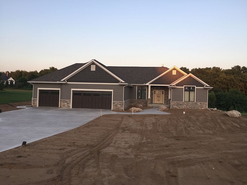 1st image of 56412 Sylvan Meadows Ln