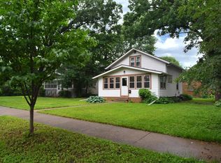 910 Young St, Saint Paul, MN 55104