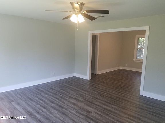 2nd image of 3606 Belmede Dr