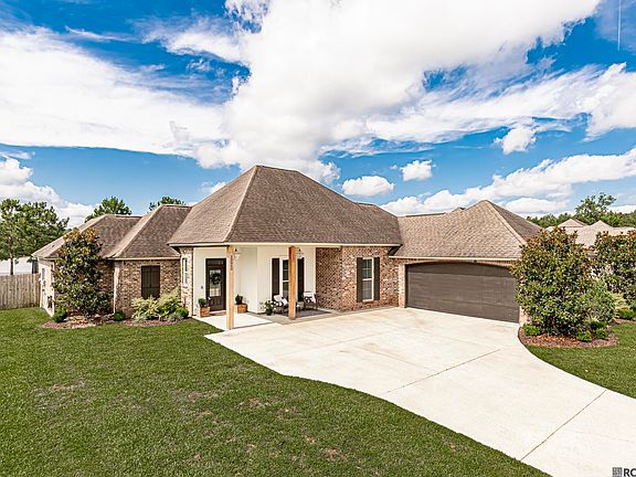 2nd image of 12440 Three Lakes Dr.