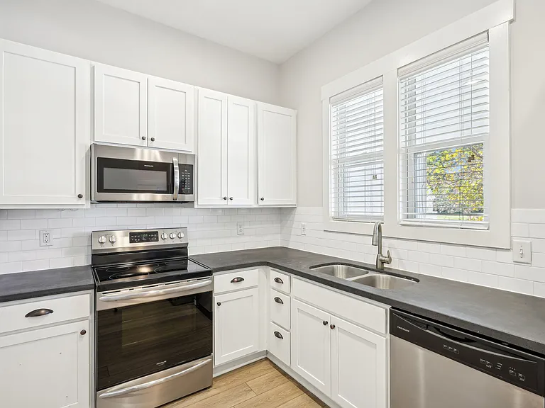 Cadia Myrtle Landing - Townhomes for Rent — Photo 37