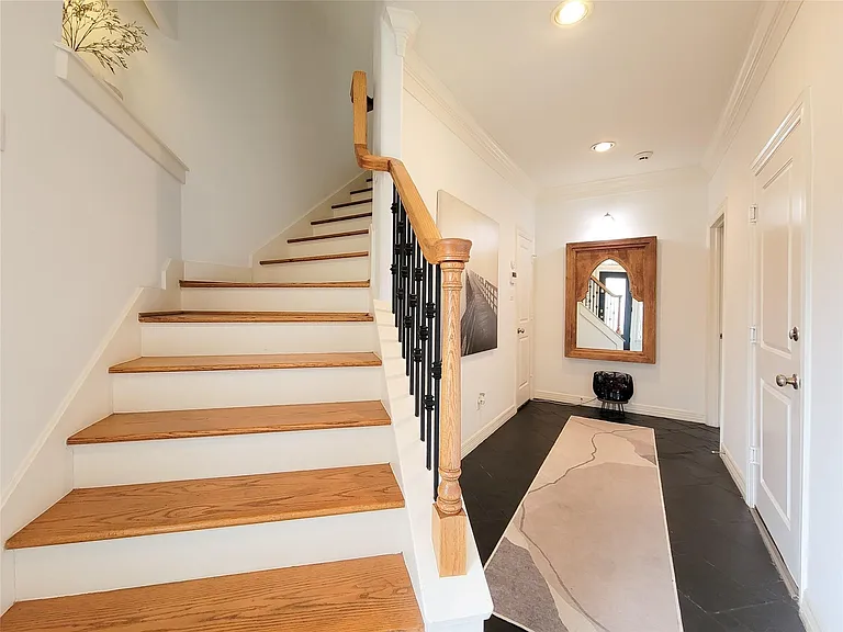 1421 Bremond St — Photo 21