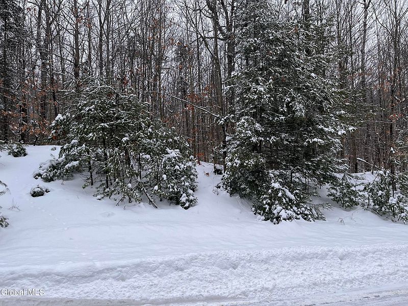 5th image of 8 Mountain Path