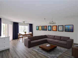 441 Quail Forest Blvd APT A301, Naples, FL 34105
