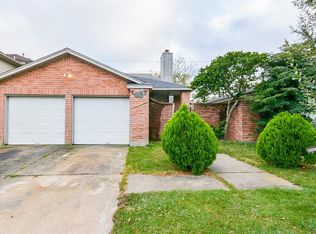 418 N Willow Dr, Houston, TX 77073
