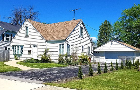 2nd image of 304 E Lyndale Ave