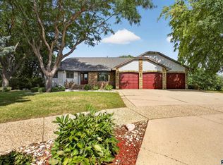 3500 S Marson Manor Cir, Sioux Falls, SD 57103