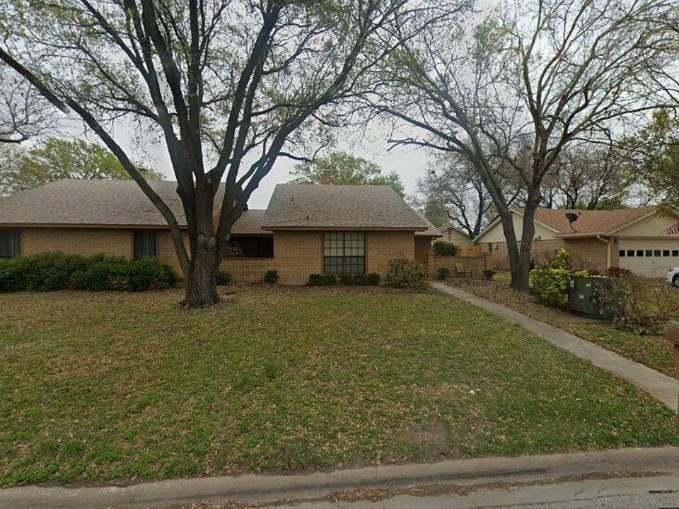 1st image of 3503 Camellia Dr #B