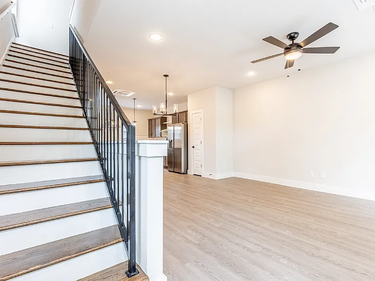 411 Ira Ave #2102 — Photo 17