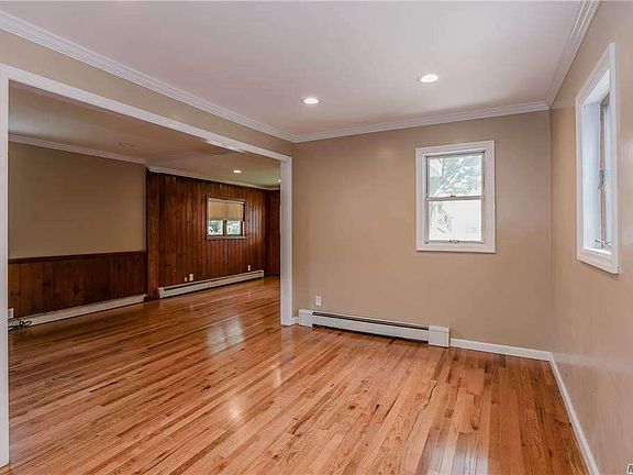 4th image of 46 Clarendon St
