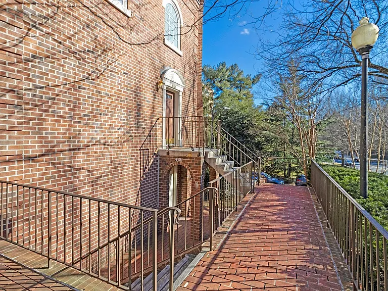 4305 Massachusetts Ave NW — Photo 25