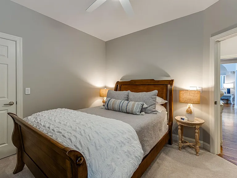2077 Sherbrooke Ln — Photo 26
