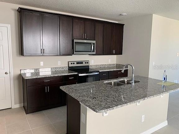 5th image of 3520 Monaco Dr