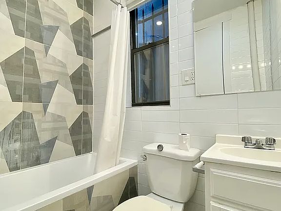 5th image of 139 Rogers Ave APT 3B