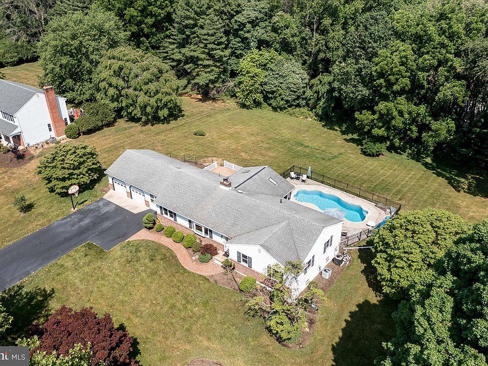 146 Sunset View Dr, Glen Mills, PA 19342 | Zillow