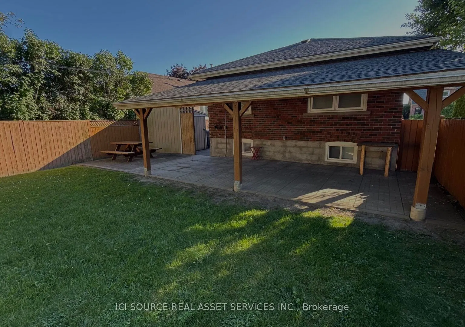 2 bed, $1,900 — Photo 2