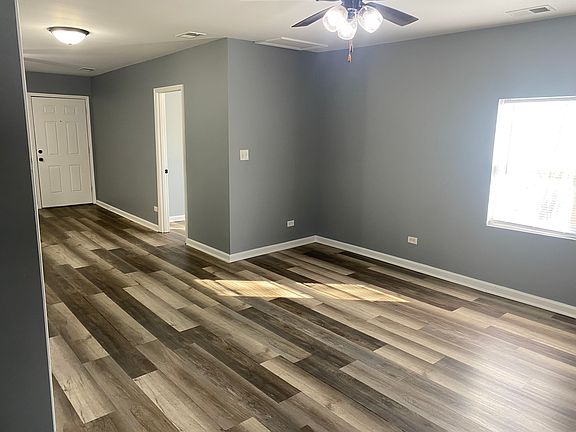 5th image of 15223 Turlington Ave Floor 2