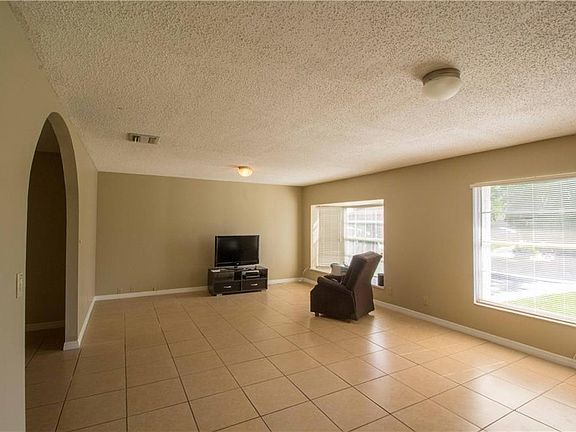 2nd image of 8002 Bluebell Ct