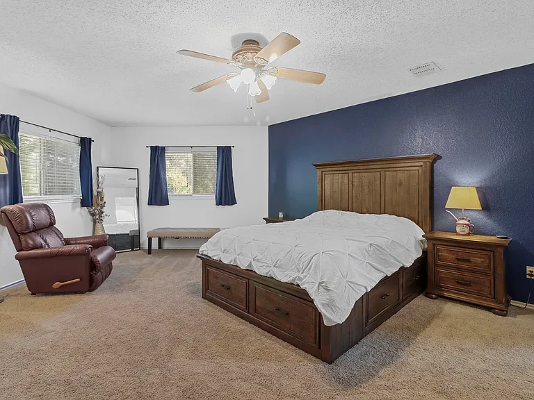 2202 Barton Springs Dr — Photo 22