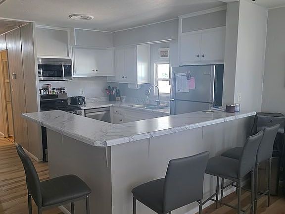 5th image of 5555 E Skyline Dr #211