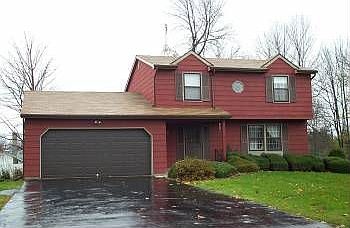 1st image of 10 Sherry Ln