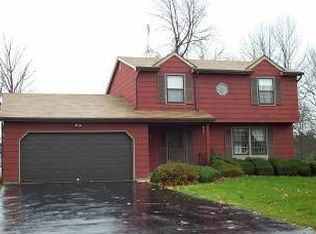 10 Sherry Ln, Brockport, NY 14420