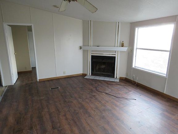 2nd image of 274 Crescent Meadows Ln