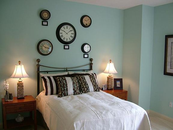 4th image of 419 Quinby Way