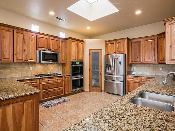 3rd image of 1298 Blanca Ave NW