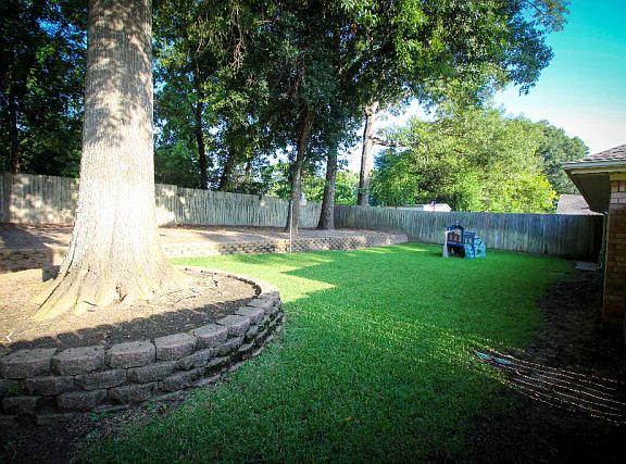 3rd image of 111 Settlers Ct