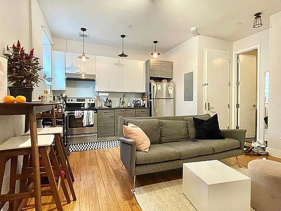 2nd image of 186 Herkimer St #2F