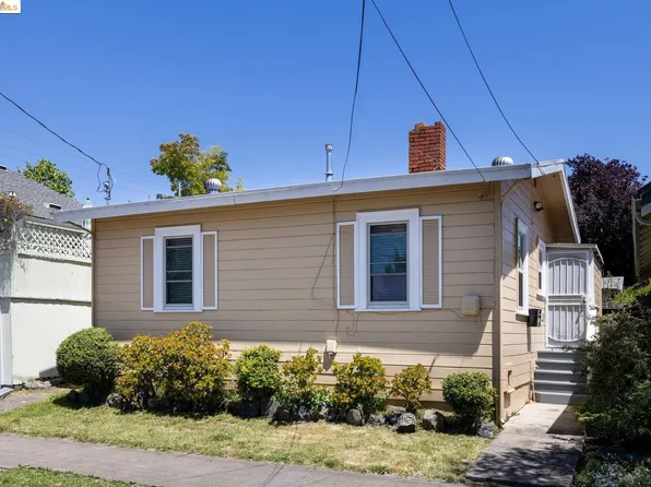 2209 Byron St, Berkeley, CA 94702