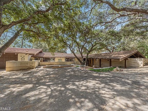 2nd image of 2300 Villa Heights Rd